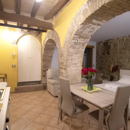 Cozy Suite - Perugia Historic Center Apartamento *